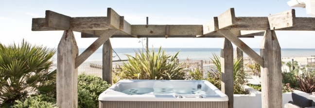 Luxury Hot Tub Holidays on the Beach